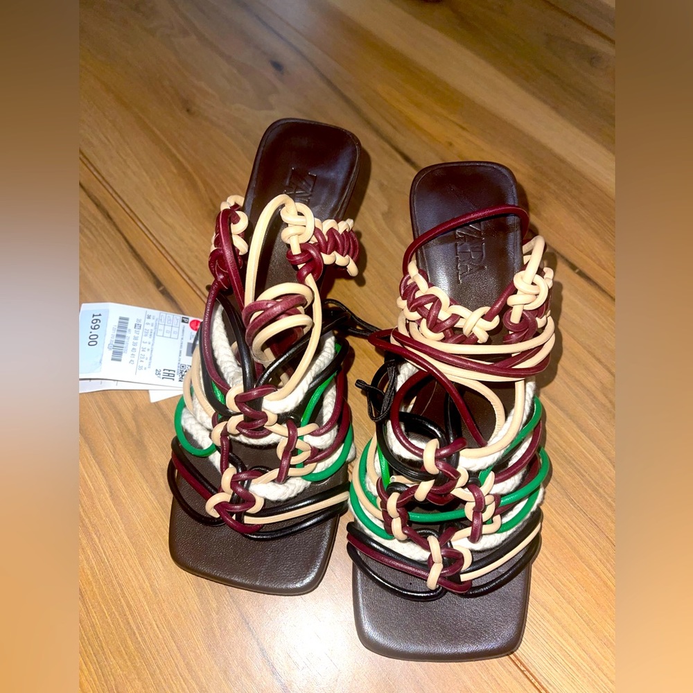 Cute Heel Sandals Créate for Zara Woman || Size 36 ||